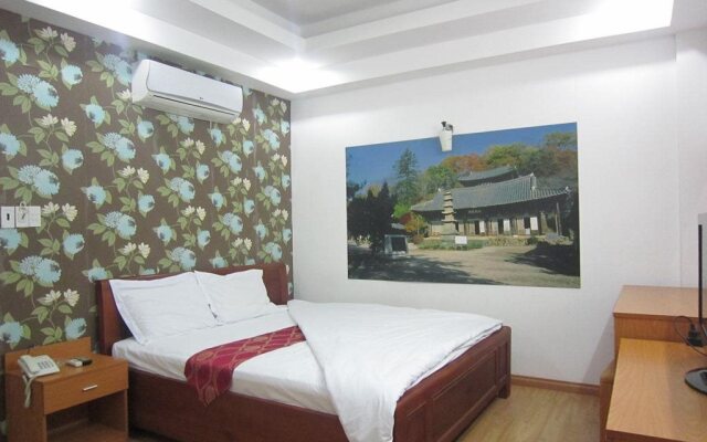 Tan Phu Khang Hotel