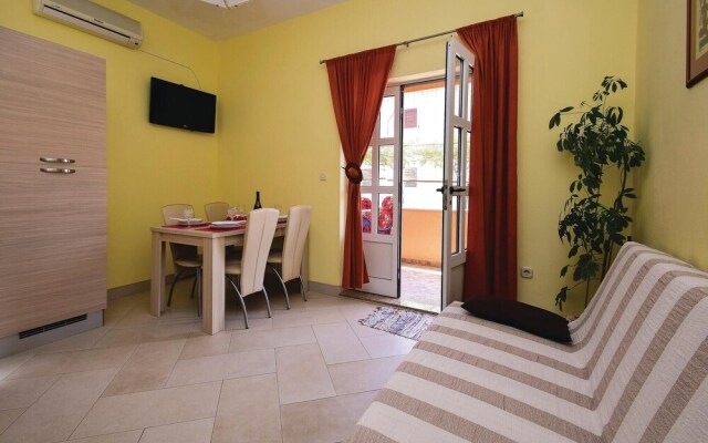 Stunning Home in Brodarica With Wifi and 2 Bedrooms