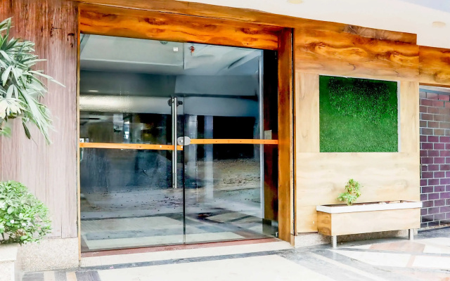 Super Townhouse Oak Dhanbad Central Near Golf Ground
