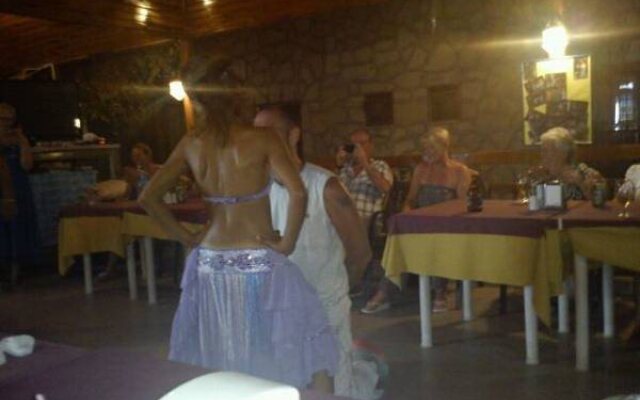 Tuana Hotel