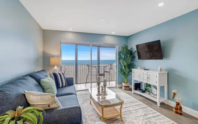 Castle Beach 405