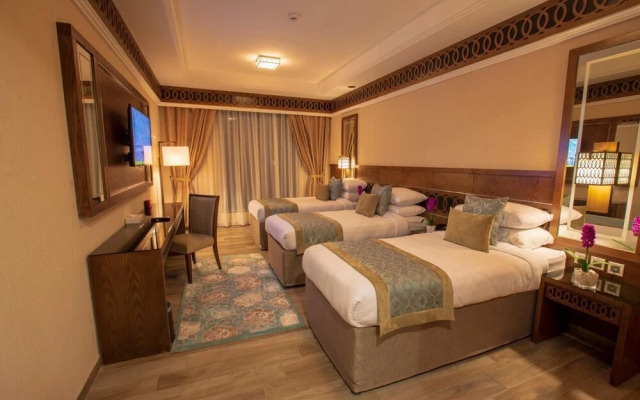 Violet Al Azizia Hotel