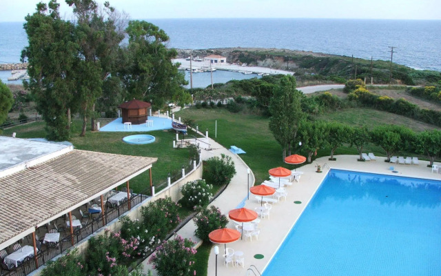 Irinna Hotel