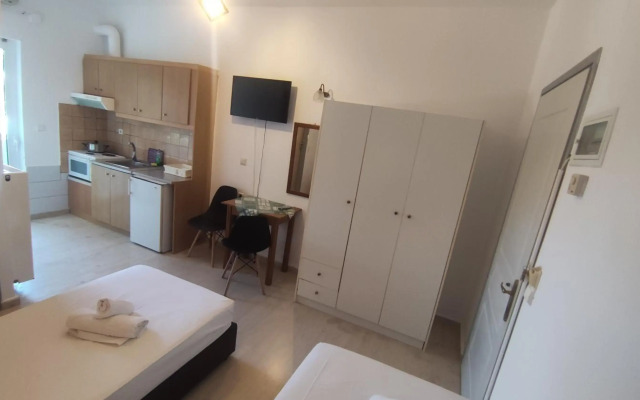 Eleni Palace