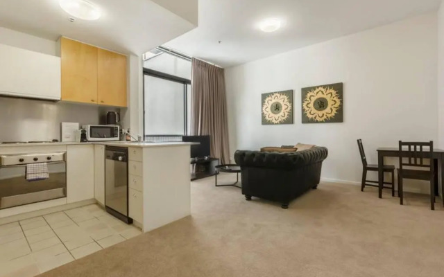 Nest on Bourke☆SPA☆LARGE 60SQM!!☆Chinatown☆Free tram☆