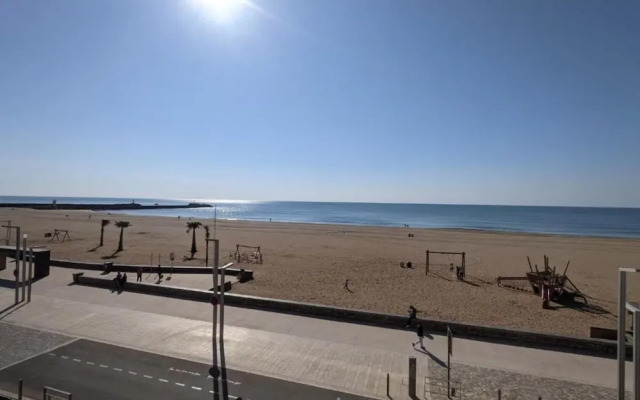 Peaceful Villa in Serignan