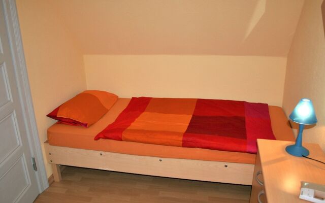 Peaceful holiday home in Niendorf with garden seating and parking