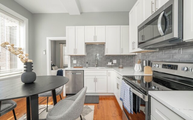 Findlay Market Suite 6