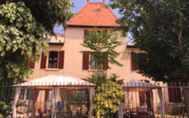 Appartement de 3 chambres avec wifi a Roanne