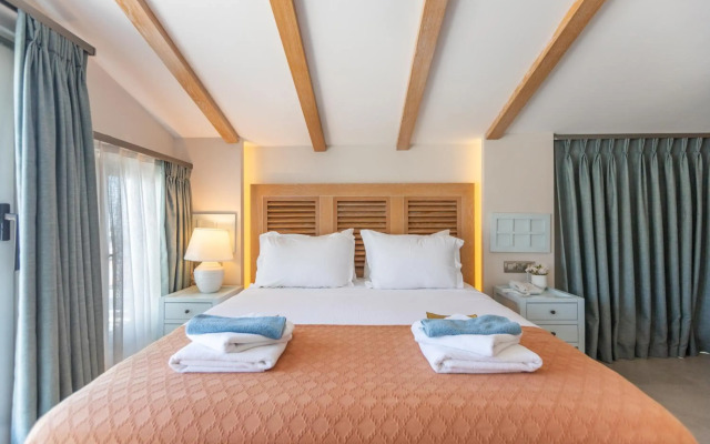 Kalkan Saray Suites - Adults Only