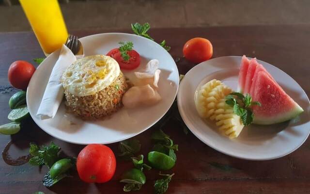 Sama - Sama Bungalow