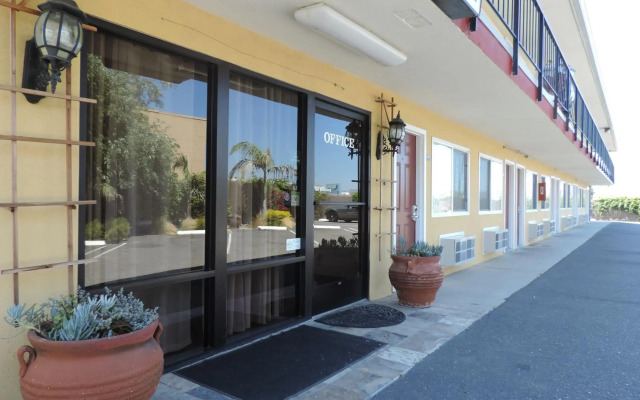 Lotus of Lompoc - A Great Hospitality Inn