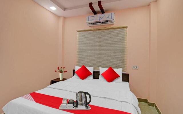 OYO Raj Hotel