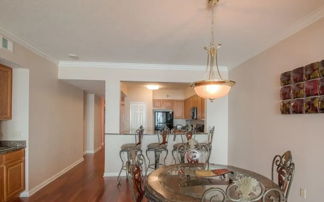 Legacy Towers-Legacy I 704