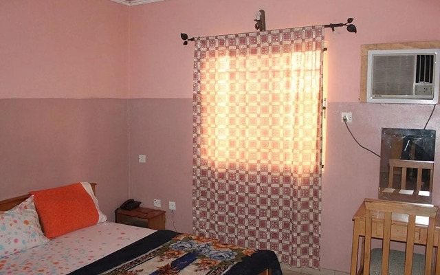 Banilux Guest House