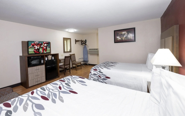 Red Roof Inn Neptune - Jersey Shore