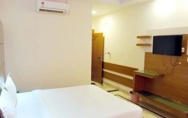Hotel Basera Brij Bhoomi