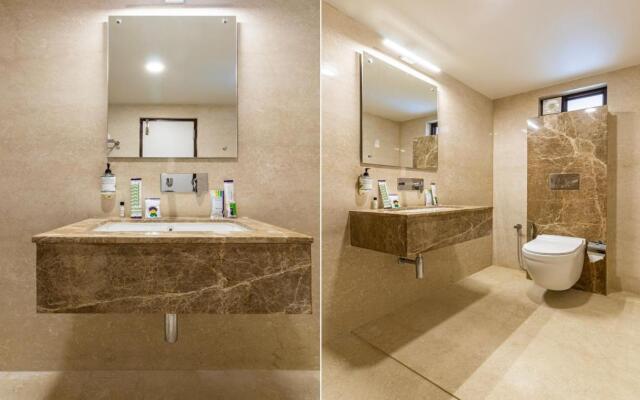 Treebo Suvarna Comforts