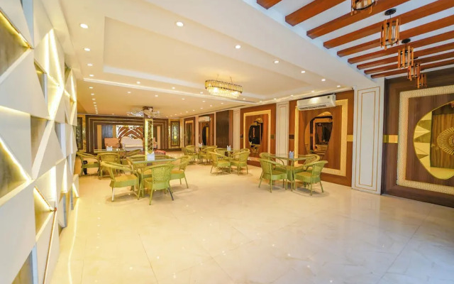 Shiv Rudraksh Resort - Near Assi Ghat