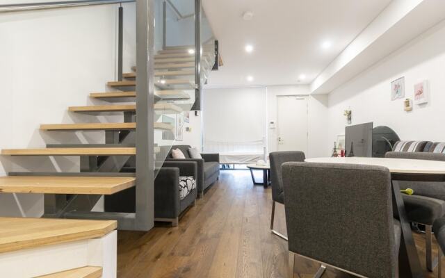 A02-darling Harbour 2 BDR Loft