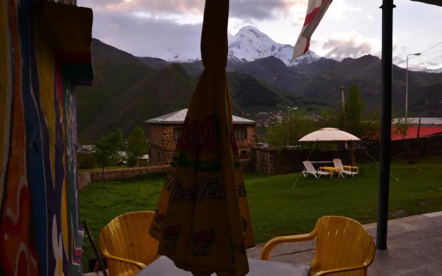 Kazbegi Guesthouse Lela