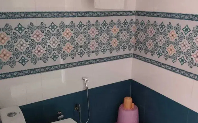 Hotal Royal Restaurant and Bar