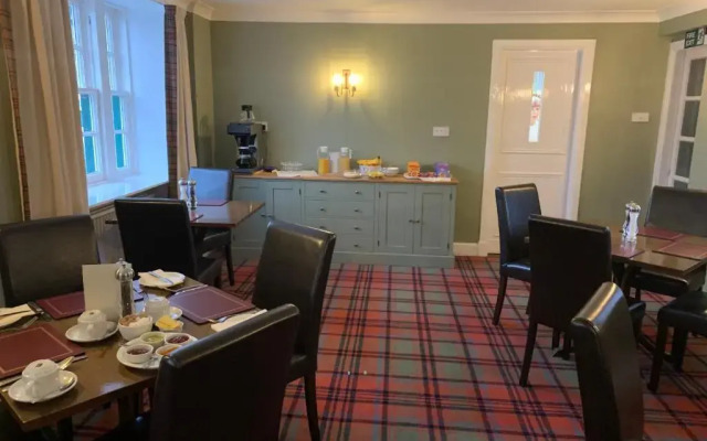 Delnashaugh Hotel