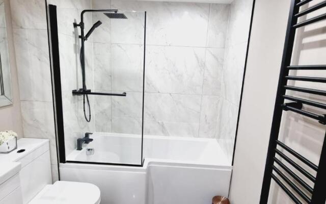 Two Double Bed Suite, Liverpool City Centre