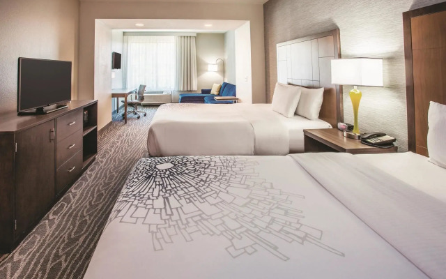 La Quinta Inn And Suites Duluth