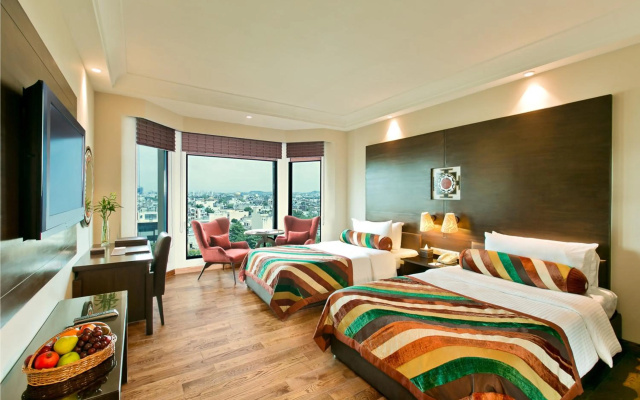 The LaLiT Jaipur – Guest Rooms – Jaipur