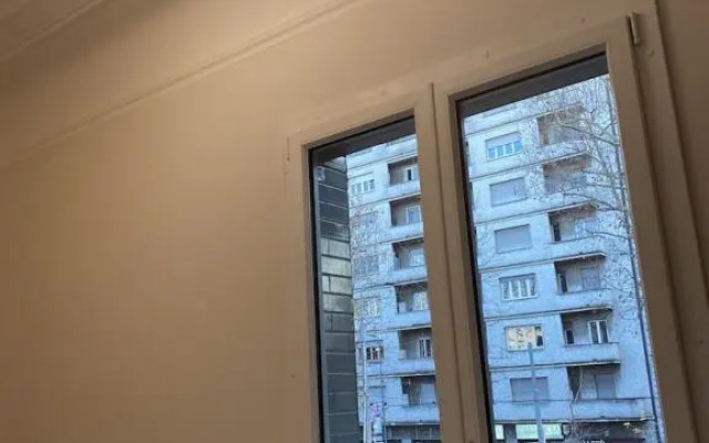 Newtown Hotel - Hostel