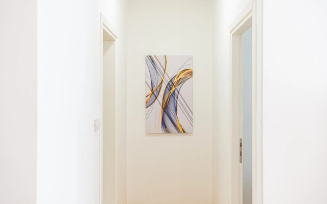 High-End Spacious Apartment next to City Mall