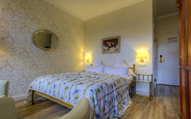 Kurparkhotel Warnemuende