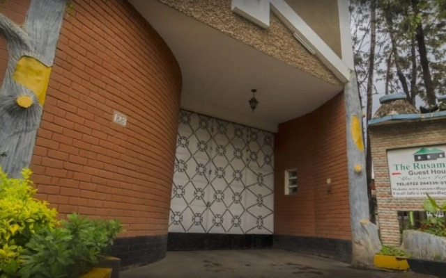 Rusam Villa Guest House