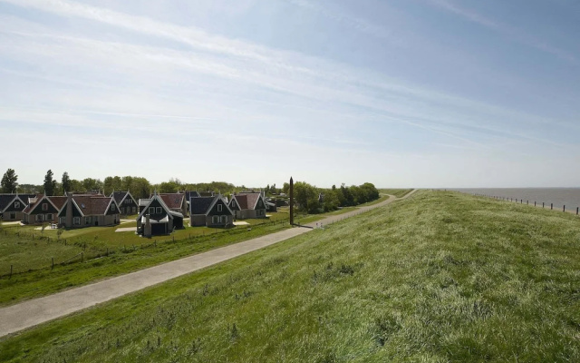 Nice Villa in Wieringer Style near Wadden Sea