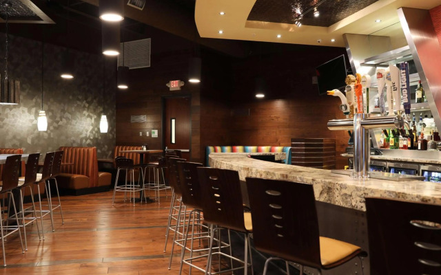 DoubleTree by Hilton Omaha Southwest