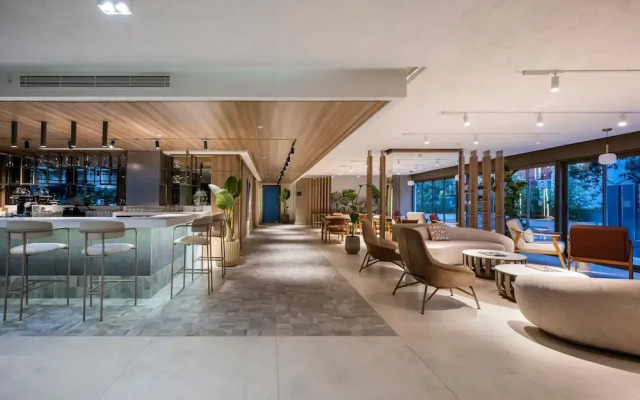 Lei Hotel