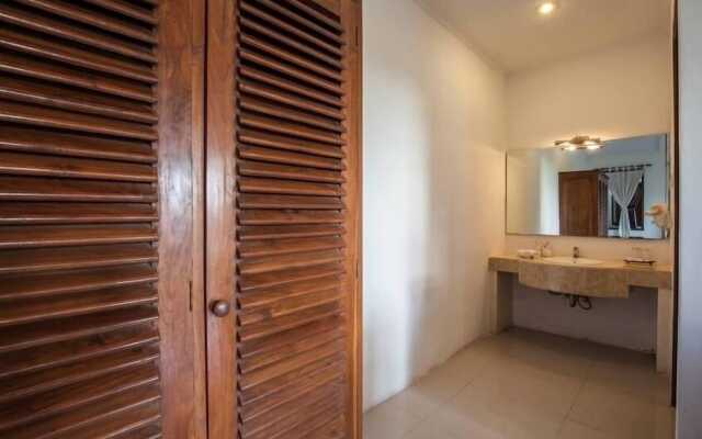 4 Bathroom Private Pool Villa near Seminyak Beach Bali