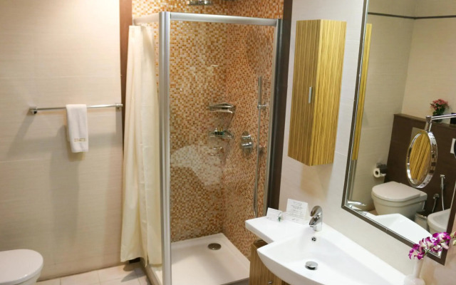 Elite Crystal Hotel