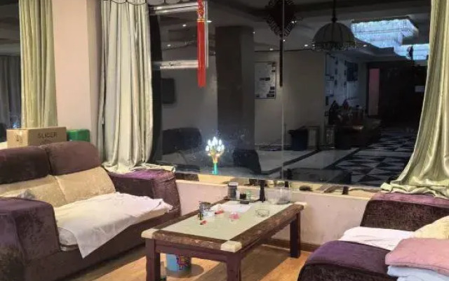 Yunding Business Hotel
