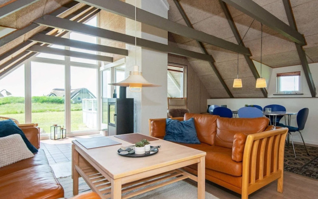 6 Person Holiday Home in Ringkøbing