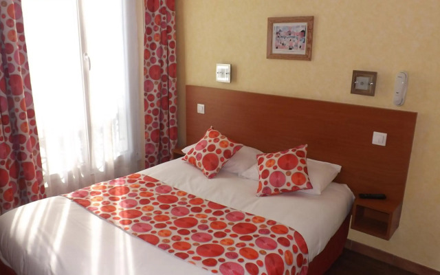 Hôtel de la Place des Alpes