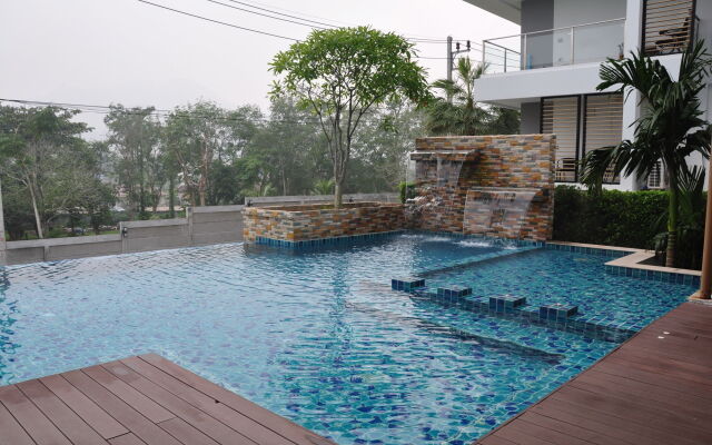 Plus Condominium 2