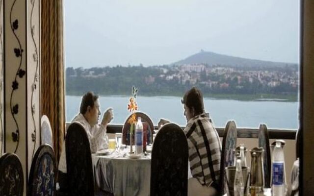 Hotel Lake View Ashok