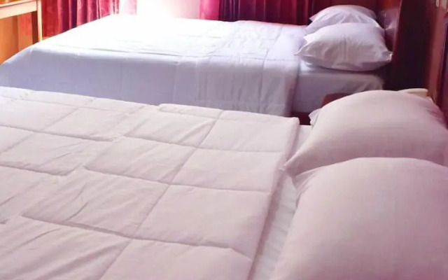 Hostal Savoy II
