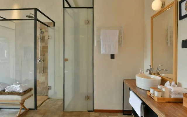 Blossom Hill Inn · Shantang