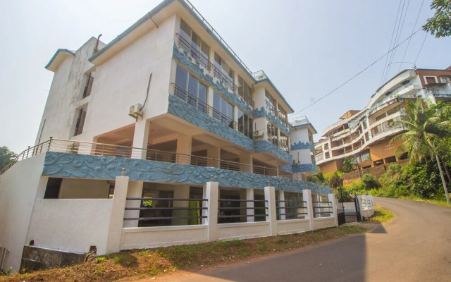 OYO Home 12319 Elegant 1BHK Near Vainguinim Beach