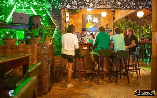 tropic hostel and restaurant