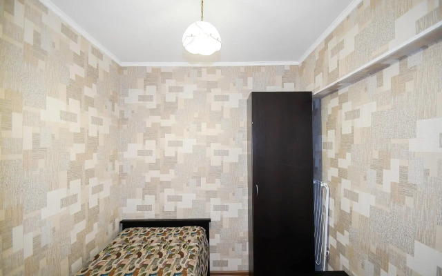 Apartments on Neftezavodskaya street 3