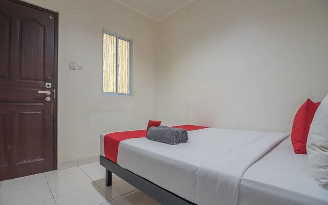 RedDoorz near Nagoya Citywalk Batam 2